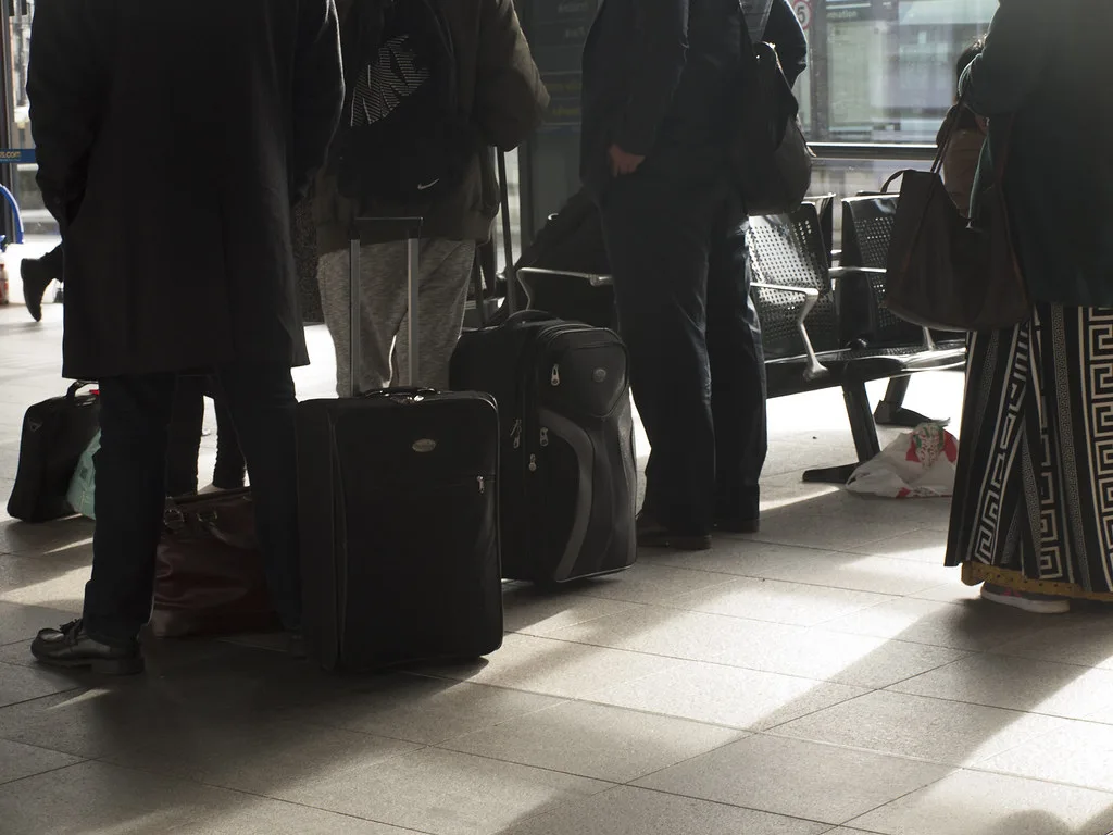 Handbagage afmetingen: welke maat koffer of valies mag mee in de cabine?